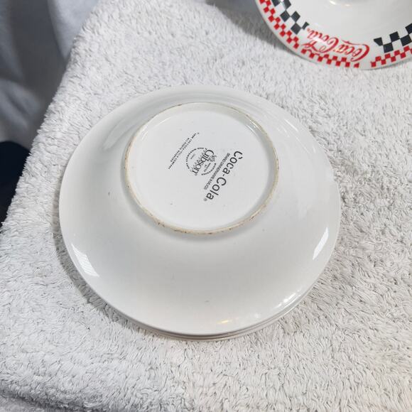 Coca-Cola Gibson Set of Four (4) 8" Bowls 1996 Retro 50's Racing Red White Black - Picture 12 of 14